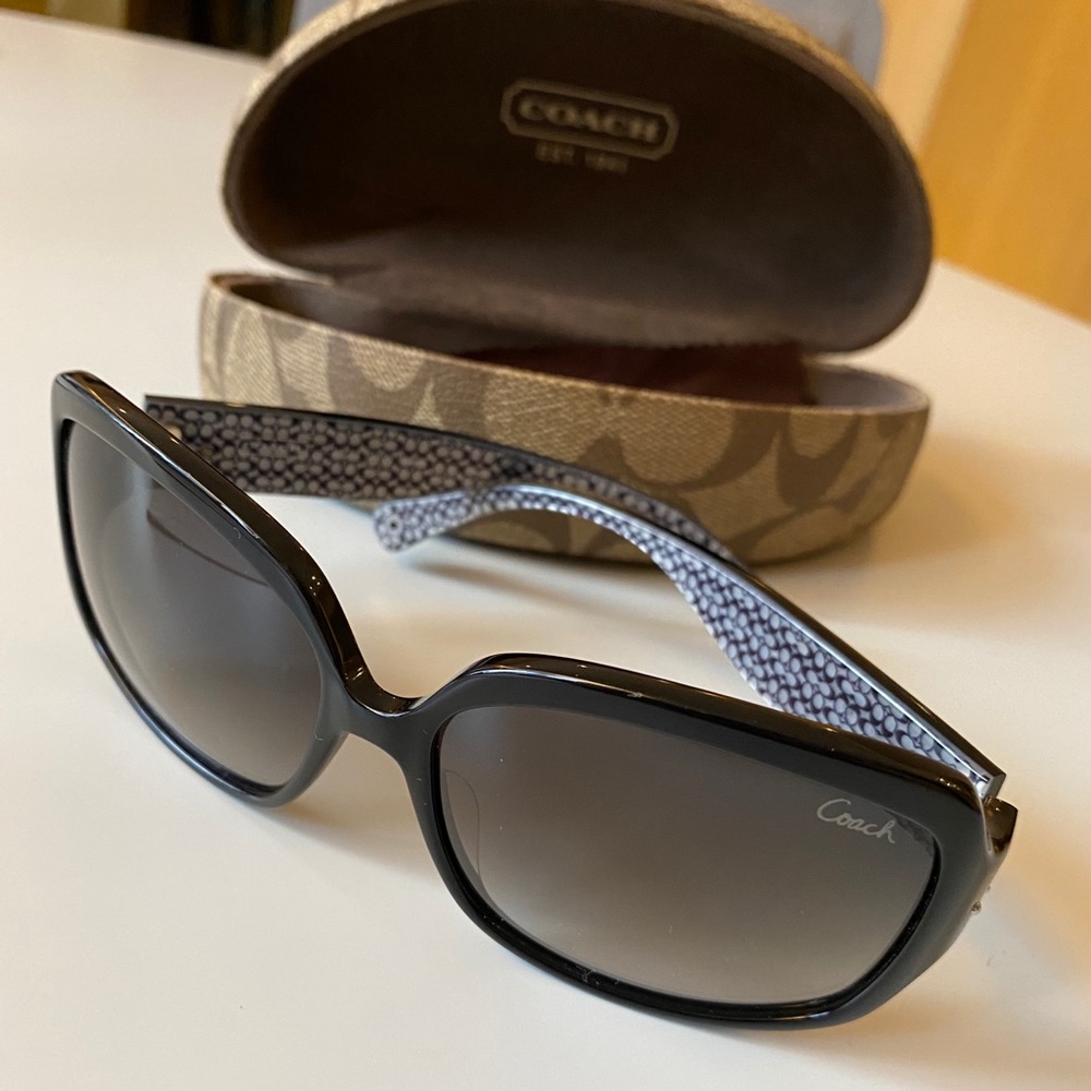 Coach Sunglasses - Scarlet